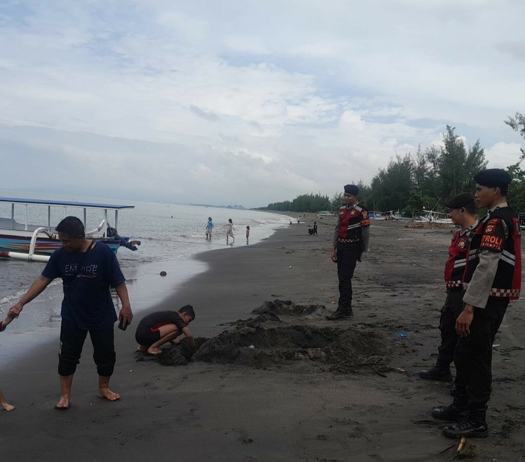 Pantai Cemara Lembar Dijaga Ketat Patroli Polisi Ciptakan Wisata Aman & Nyaman