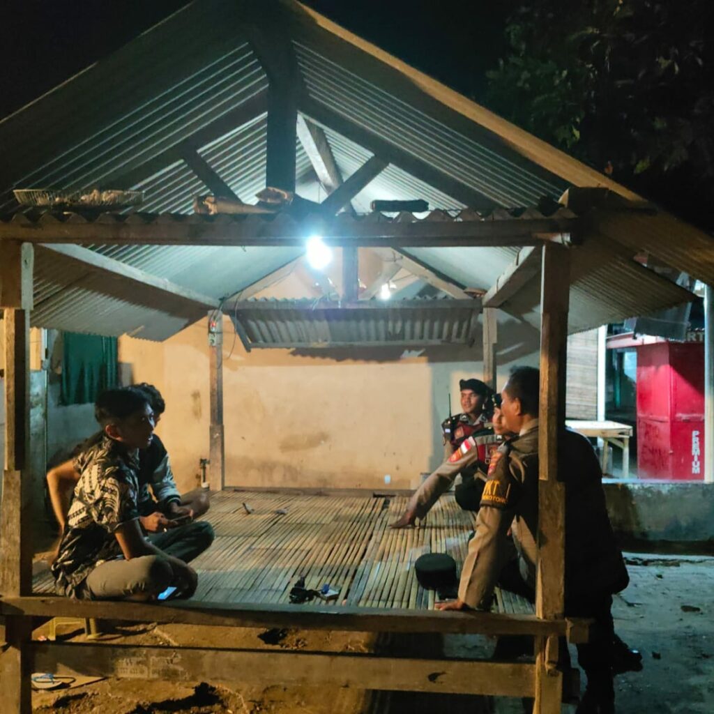 Patroli Dialogis Polsek Sekotong: Upaya Meningkatkan Keamanan di Dusun Kelep Tengah