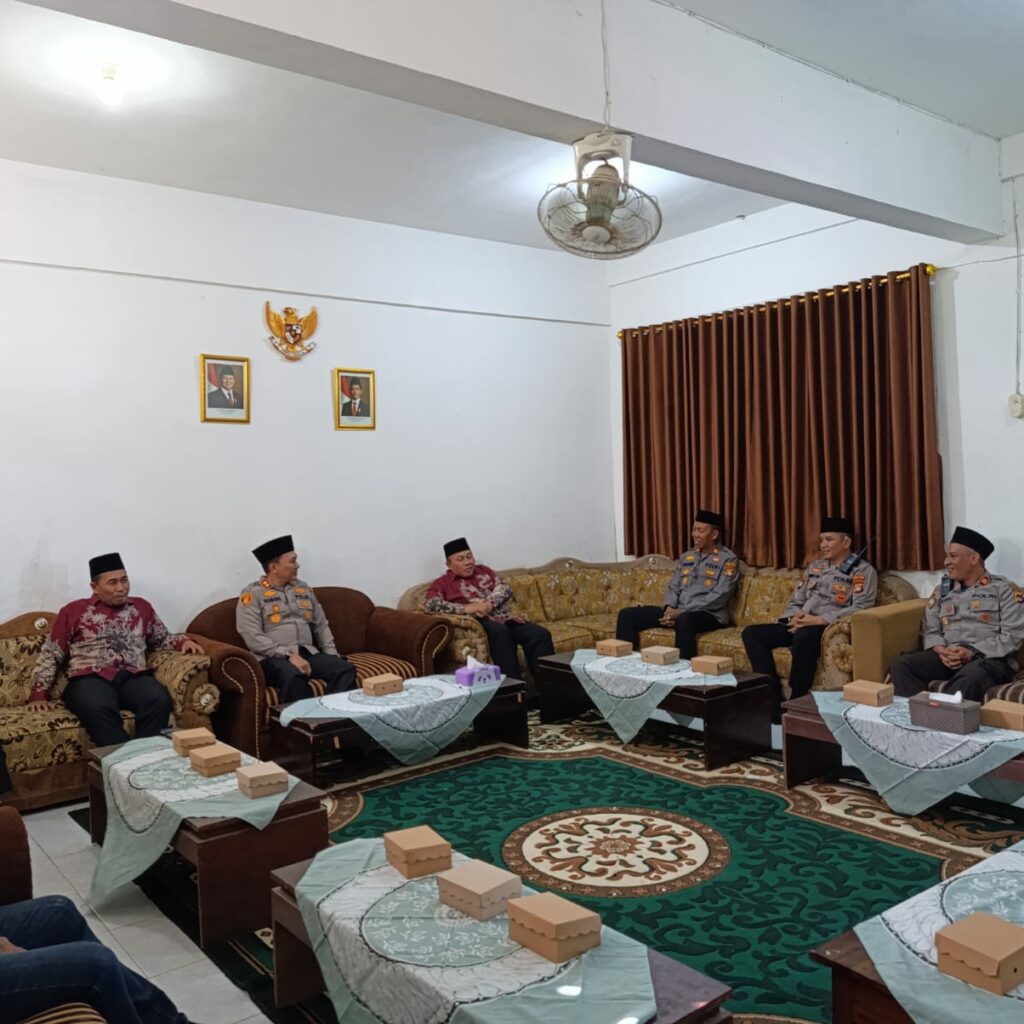 Silaturahmi Kapolres dan Tokoh Agama Lombok Barat Perkuat Keamanan Masyarakat
