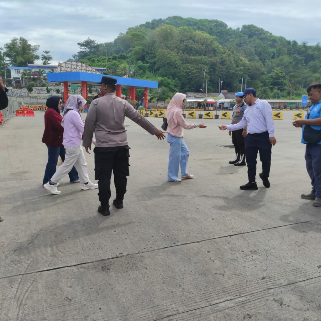Upaya Preventif Polisi Lembar Jaga Keamanan Penyeberangan
