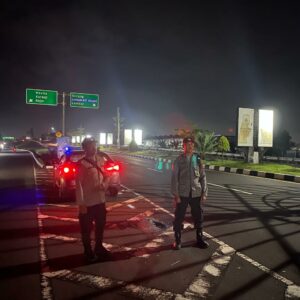 Antisipasi Kejahatan, Polisi Labuapi Gelar Patroli Malam di BIL I & II