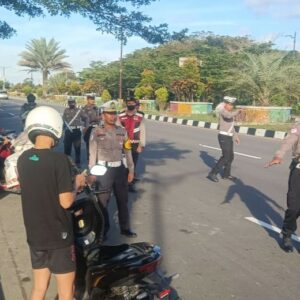 Polres Lombok Barat Tindak 42 Pelanggar Lalu Lintas dalam Operasi Patuh Rinjani