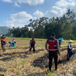 Patroli Sat Samapta di Kebon Ayu Perkuat Swasembada Pangan