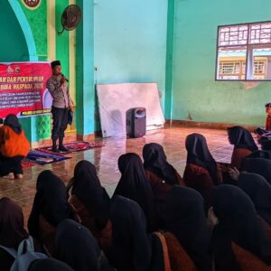 Edukasi Bahaya Radikalisme, Polres Lombok Barat Gandeng Ponpes di Desa Bagik Polak