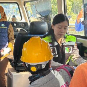 Polairud Lombok Barat Layani Warga Pesisir Lembar dengan Program Humanis