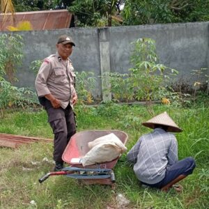 Polsek Labuapi Perkuat Program Ketahanan Pangan di Desa Merembu, Lombok Barat