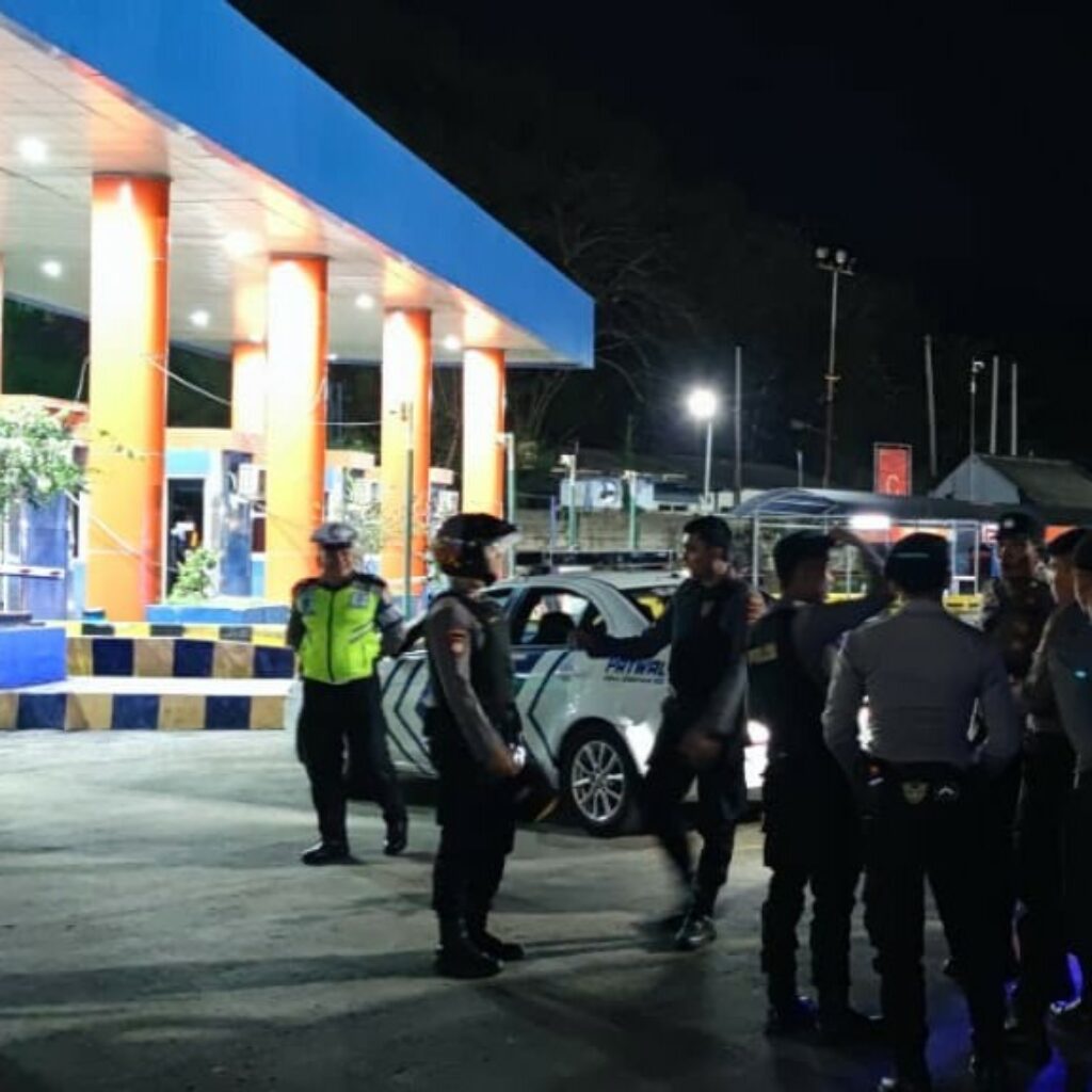 Sinergi Tiga Pilar, Patroli Gabungan Perkuat Keamanan Malam di Lombok Barat