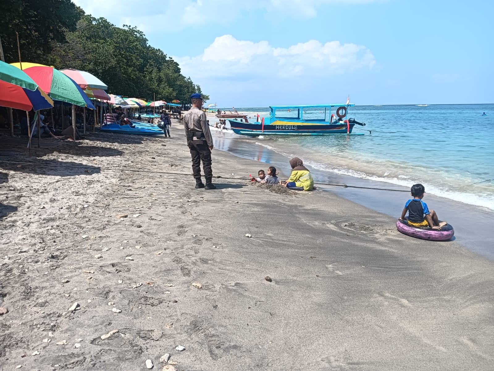 Cuaca Tak Menentu, Satpolairud Gencarkan Himbauan Keselamatan di Senggigi