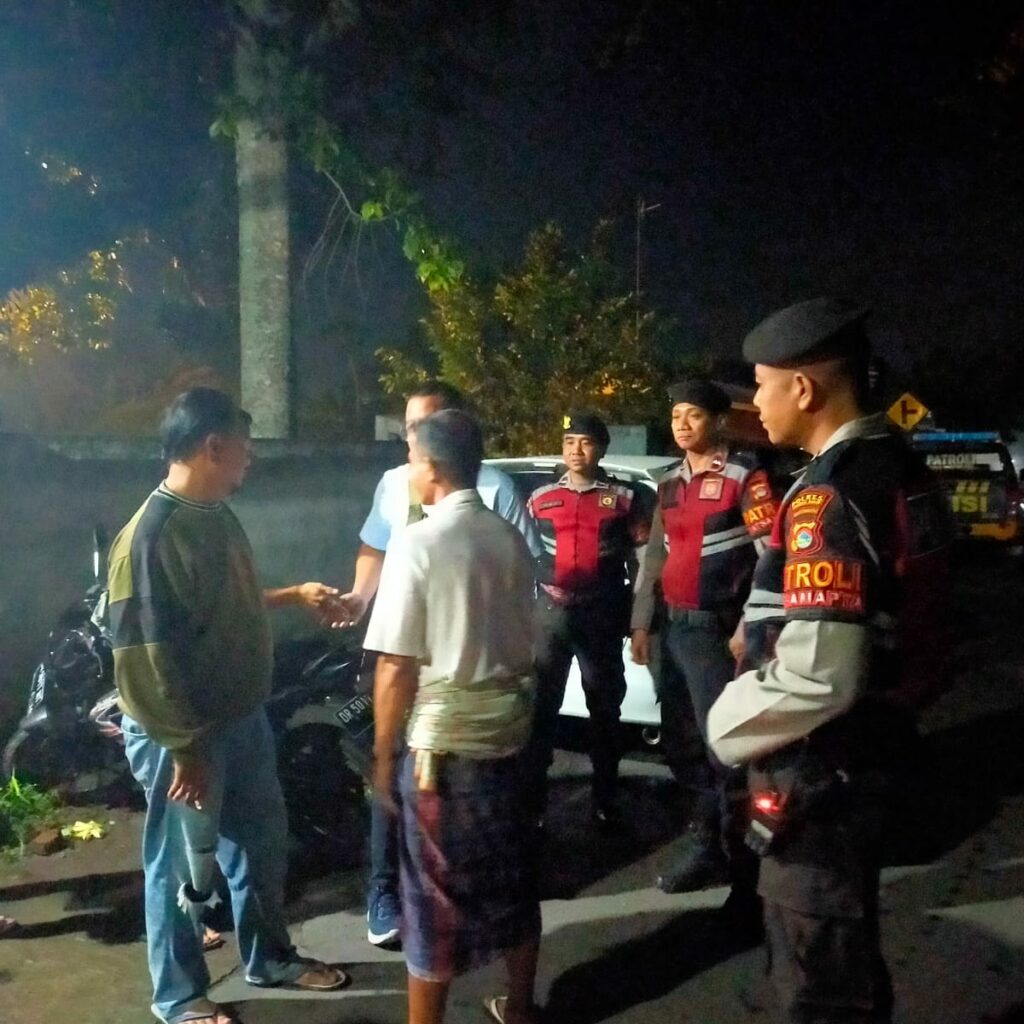Cegah Kriminalitas Dini: Samapta Polres Lobar Intensifkan Patroli Dialogis