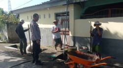 Bhabinkamtibmas Lombok Barat Ajarkan Warga Ubah Pekarangan Jadi Aset Pangan Produktif