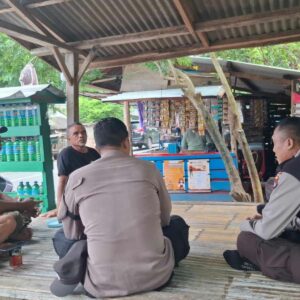 Patroli Dialogis Polsek Sekotong Jaga Kamtibmas Desa