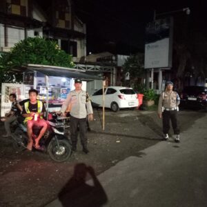 Patroli Rutin Polsek Batulayar Cegah Kejahatan, Batulayar Aman!