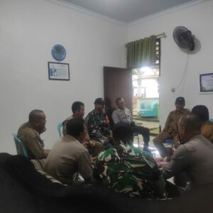 Koordinasi Forkopimcam Kediri & Pemdes Banyumulek Atasi Cuaca Ekstrem