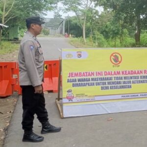 Demi Keselamatan, Polisi Tutup Jembatan Bakong yang Nyaris Ambruk