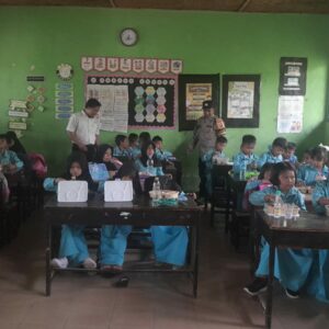 Sinergi Polisi dan Sekolah Sukseskan Makan Bergizi Gratis untuk 192 Siswa
