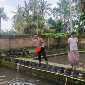 Komunitas Pemuda Lombok Beraksi! Bertani & Beternak Didukung Polisi