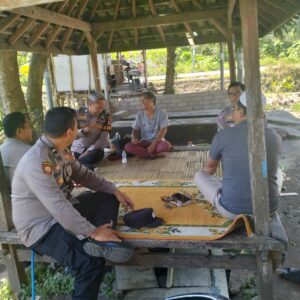 Jaga Kamtibmas, Polsek Kediri Tingkatkan Patroli Dialogis di Desa Kediri