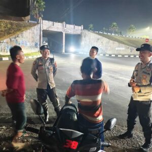 Upaya Polsek Kediri Tingkatkan Kamtibmas Melalui Patroli Rutin di Lombok Barat