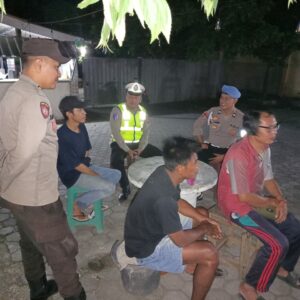 Patroli KRYD Polsek Kediri: Wujud Kehadiran Polri di Tengah Masyarakat