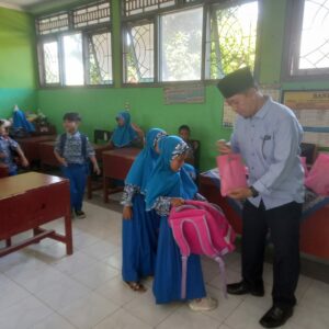 3.469 Siswa di Kediri Terima Makanan Bergizi Gratis Tahap Pertama