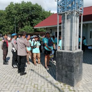 Upaya Polsek Sekotong Menjaga Keamanan Wisata dengan Patroli Rutin di Dermaga Tawun