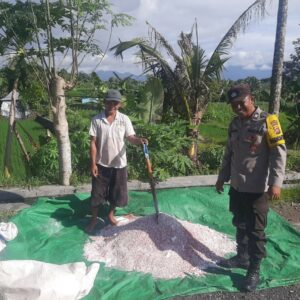 Bhabinkamtibmas Montong Are Dorong Swasembada Pangan