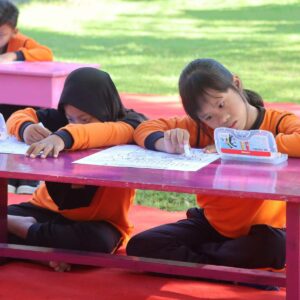 SLBN 2 Lombok Barat Jadi Tuan Rumah Lomba Mewarnai Hari Bhayangkara