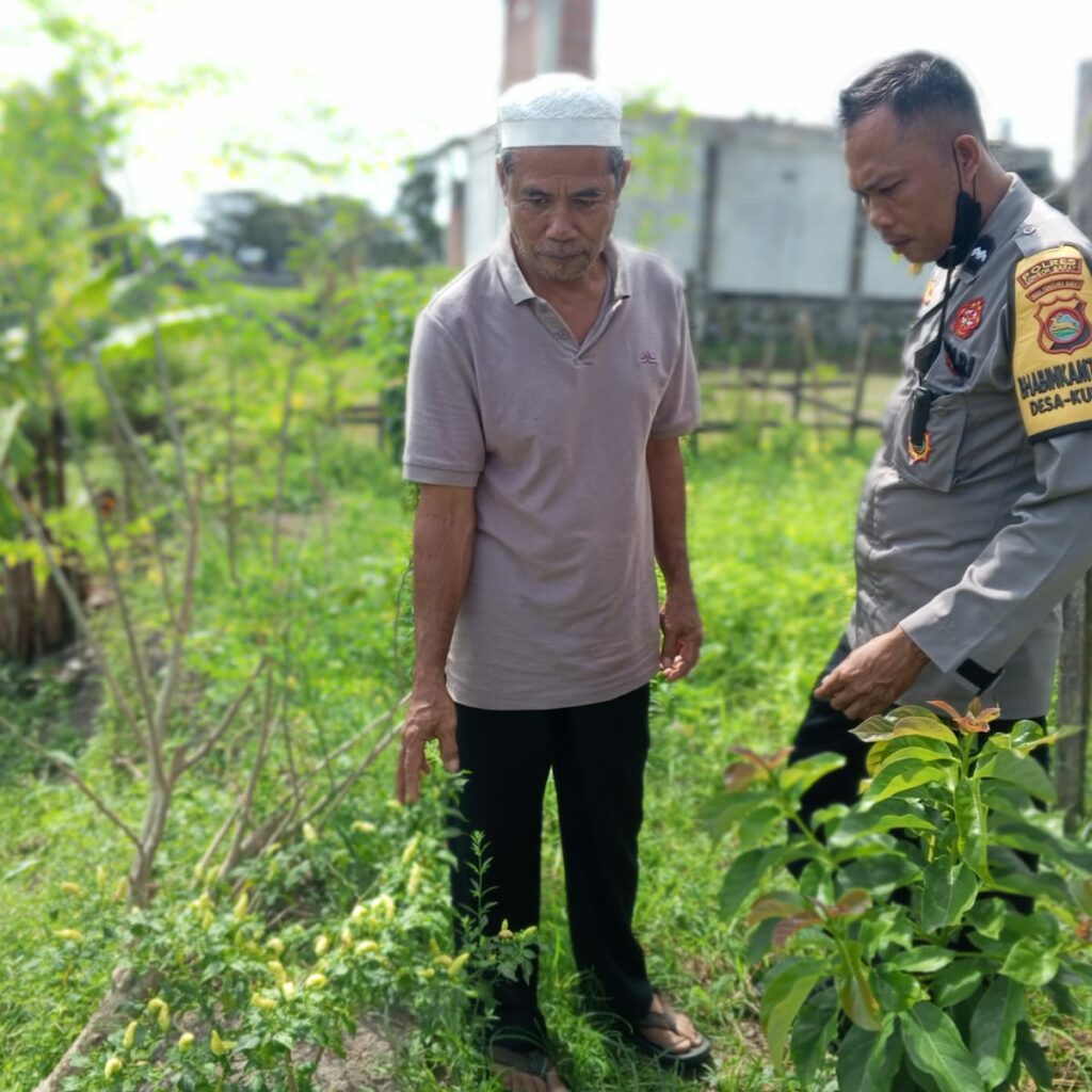 Bhabinkamtibmas Kuripan Ajak Warga Manfaatkan Pekarangan