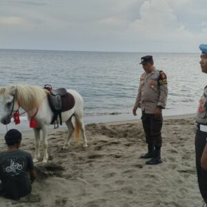 Patroli Rutin Polsek Batulayar, Jamin Keamanan Senggigi dan Sekitarnya
