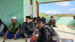 Bhabinkamtibmas Kedaro Kawal Penyaluran Bibit untuk Kemandirian Pangan Sekotong