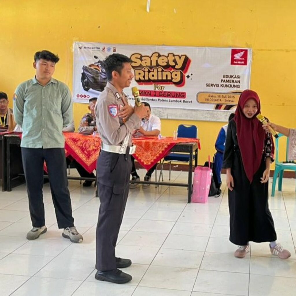 SMKN 2 Gerung Jadi Lokasi Edukasi Safety Riding Satlantas Lombok Barat