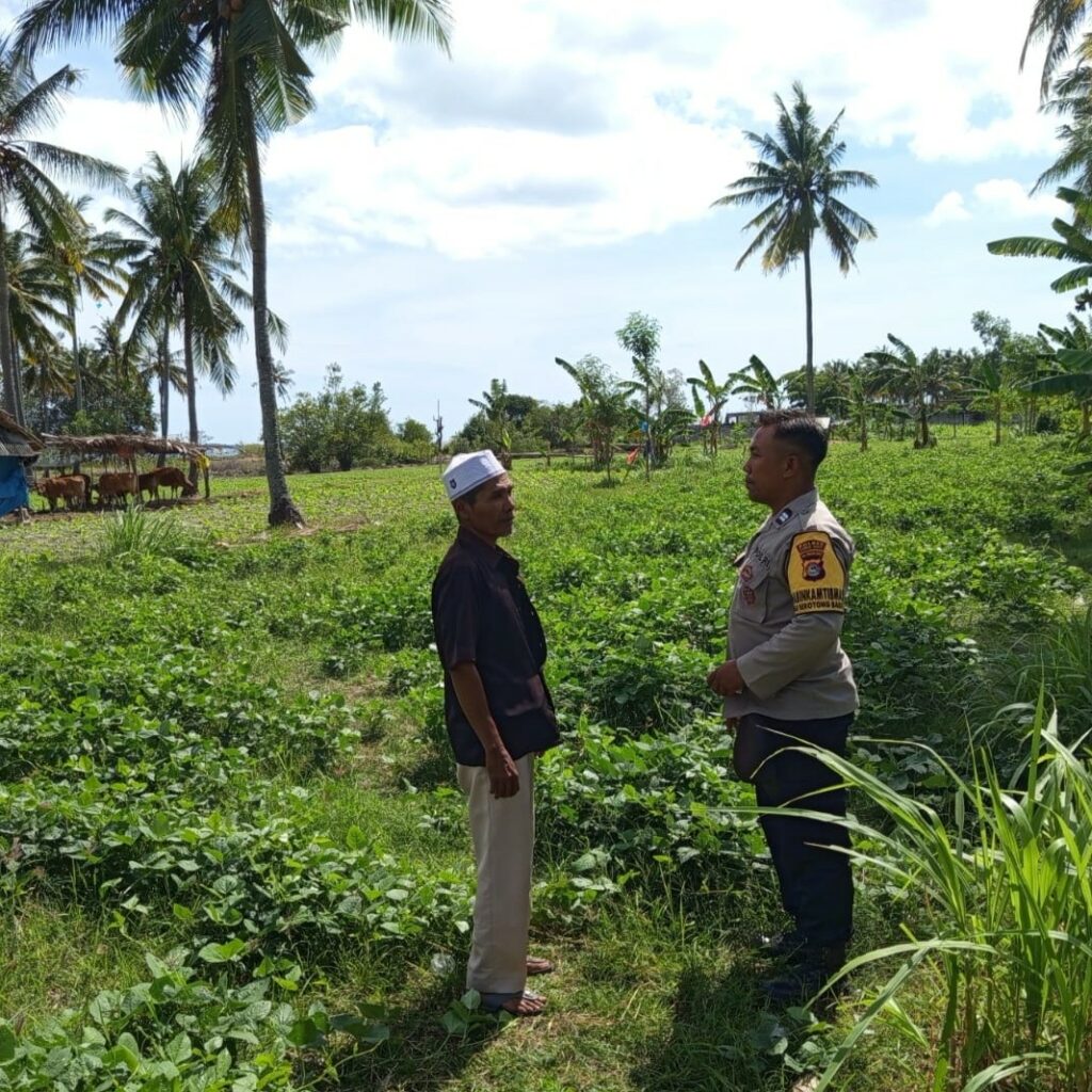 Kunjungi Petani di Sekotong, Polri Tekankan Pemanfaatan Lahan Demi Kedaulatan Pangan