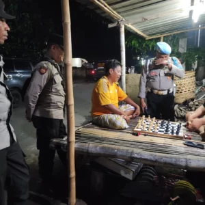 Polsek Kuripan Jawab Rasa Aman Warga Lewat Patroli Rutin